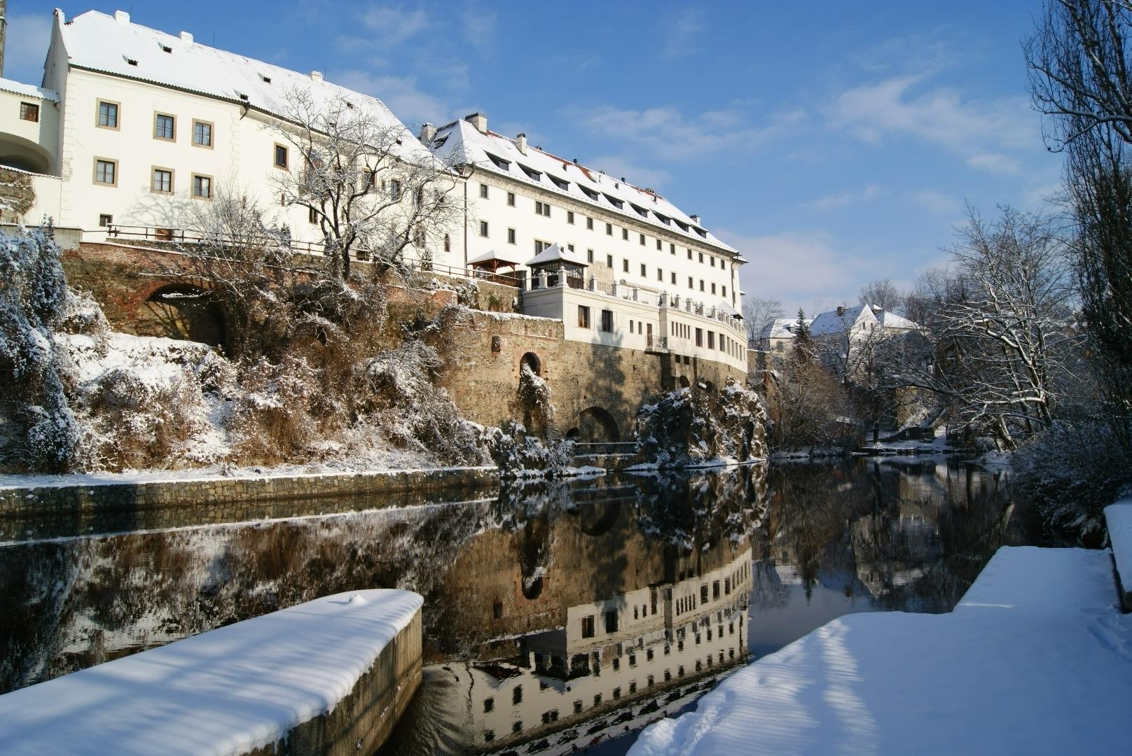 Hotel Ruze Чешки Крумлов Екстериор снимка The abbey of St. Mary