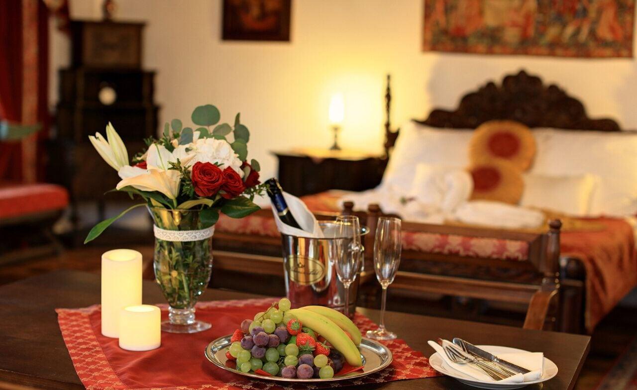 Hotel Ruze Чешки Крумлов Екстериор снимка A romantic setting