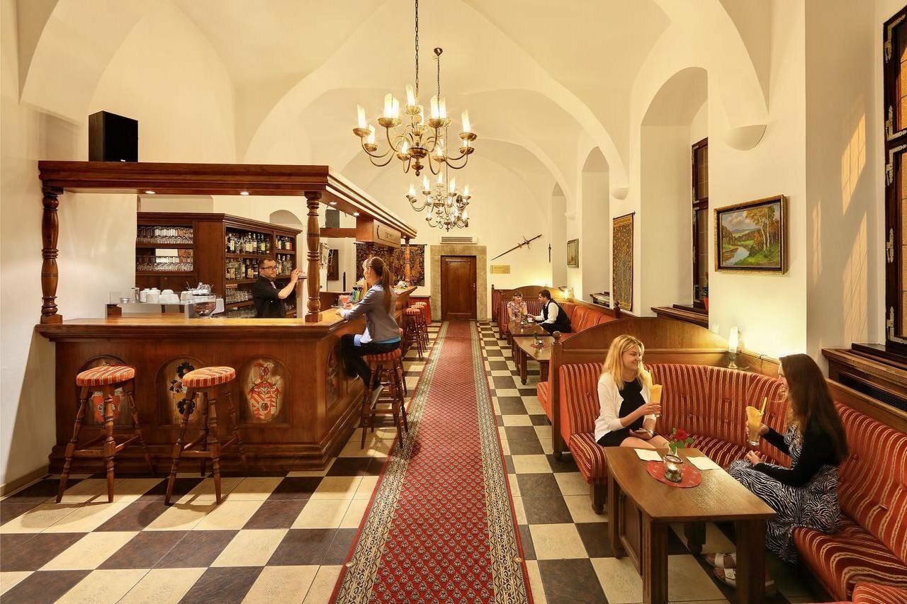 Hotel Ruze Чешки Крумлов Екстериор снимка The interior of the restaurant